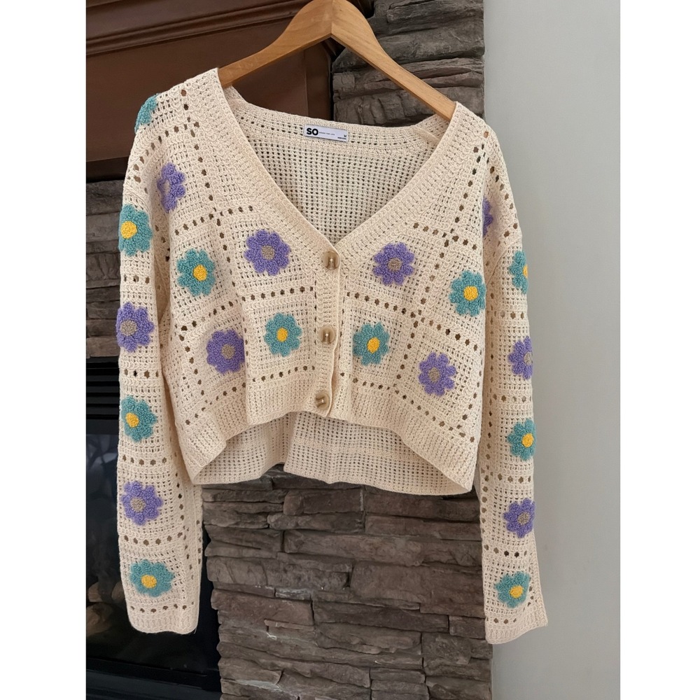 Boho 3D Floral Crochet Cropped Cardigan Cream Granny Square Sweater Size Medium